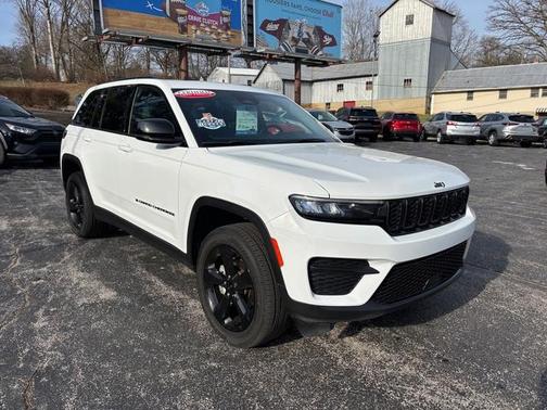 2024 Jeep Grand Cherokee Laredo