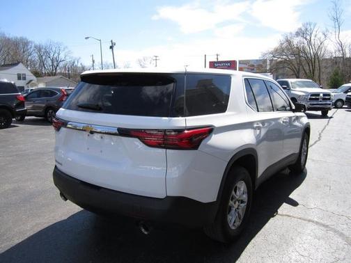 2023 Chevrolet Traverse LS
