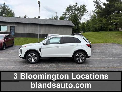 Diamond White Pearl 2021 Mitsubishi Outlander Sport ES