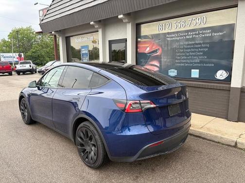Deep Blue Metallic 2021 Tesla Model Y Long Range