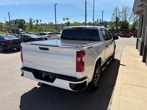 Summit White 2022 Chevrolet Silverado 1500 Custom