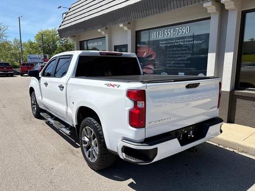 Summit White 2022 Chevrolet Silverado 1500 Custom