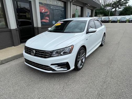 2018 Volkswagen Passat 2.0T R-Line