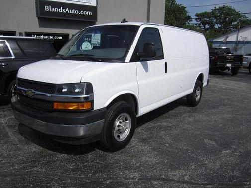 Summit White 2023 Chevrolet Express 2500 Work Van