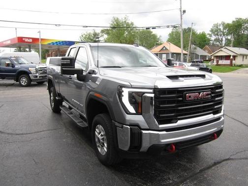 2024 GMC Sierra 2500 Pro