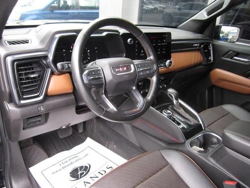 Deep Bronze Metallic 2023 GMC Canyon AT4