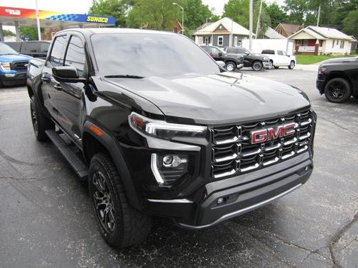 Deep Bronze Metallic 2023 GMC Canyon AT4