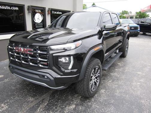 Deep Bronze Metallic 2023 GMC Canyon AT4
