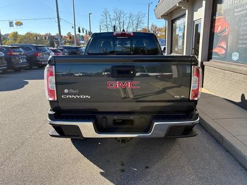 2017 GMC Canyon SLE