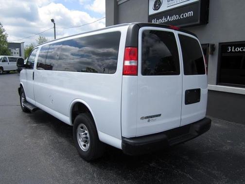 2023 Chevrolet Express 3500 LS