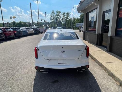 2023 Cadillac CT4 Luxury
