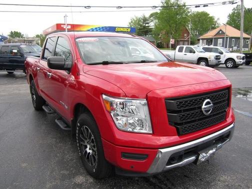 2021 Nissan Titan SV