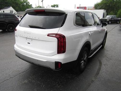 2023 Kia Telluride LX