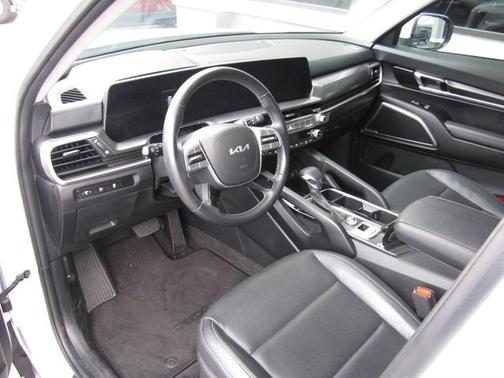 2023 Kia Telluride LX
