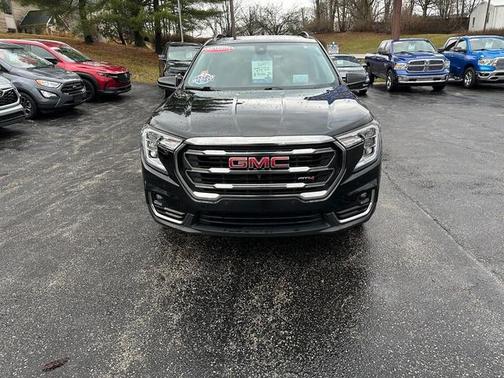 2024 GMC Terrain AT4