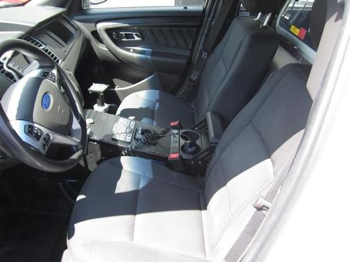 Oxford White 2019 Ford Sedan Police Interceptor Base