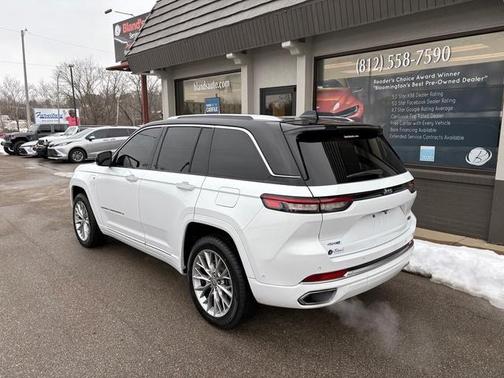 2022 Jeep Grand Cherokee 4xe Summit