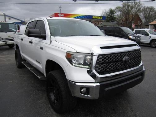 2018 Toyota Tundra SR5