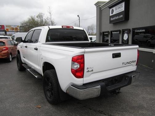 2018 Toyota Tundra SR5