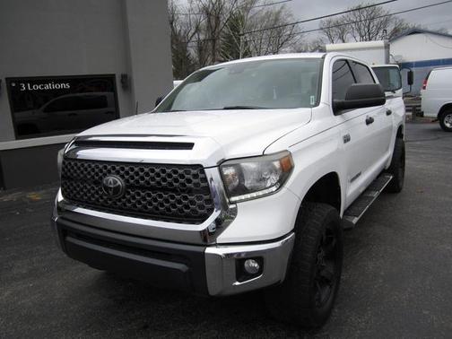 2018 Toyota Tundra SR5