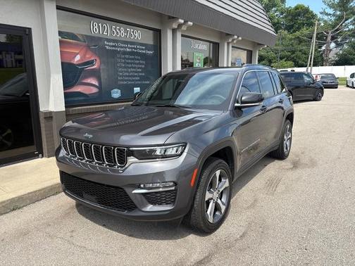 Metallic 2024 Jeep Grand Cherokee 4xe Base