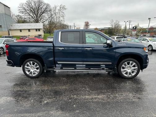 2022 Chevrolet Silverado 1500 High Country