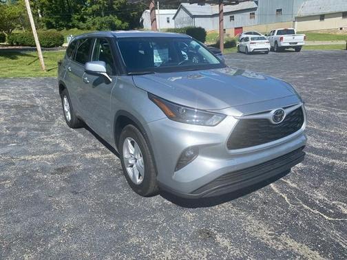 2023 Toyota Highlander LE