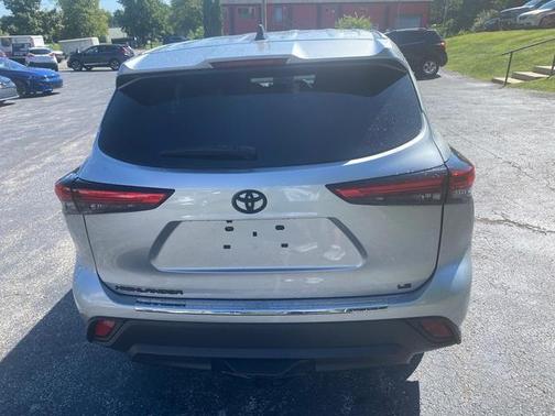 2023 Toyota Highlander LE