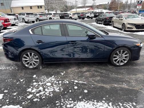 2022 Mazda Mazda3 FWD w/Select Package