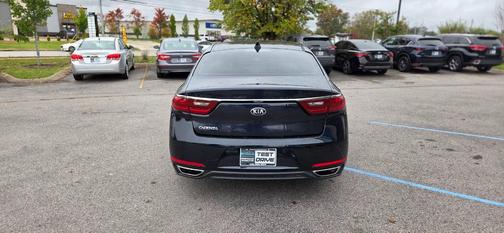 2017 Kia Cadenza Premium