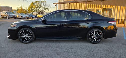 2019 Toyota Camry XSE