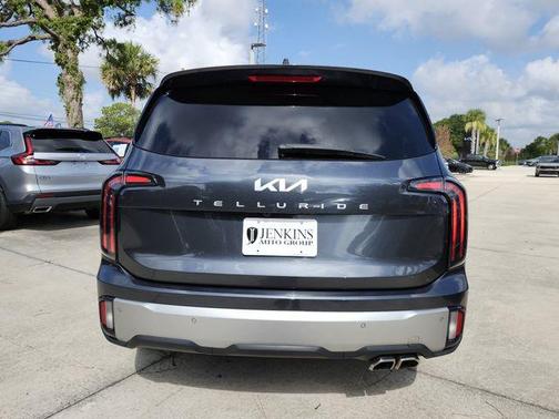Gray 2023 Kia Telluride SX