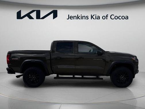 Bronze Metallic 2024 Chevrolet Colorado Trail Boss