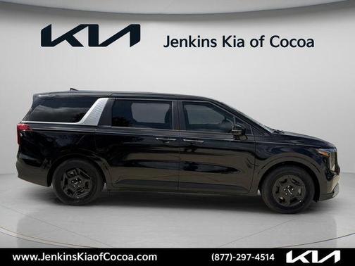 Aurora Black Pearl 2026 Kia Carnival LX