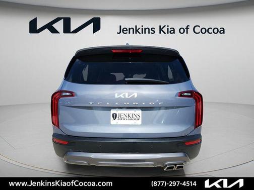 Silver 2022 Kia Telluride EX