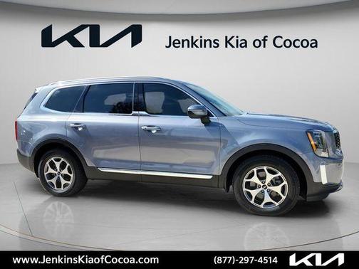 Silver 2022 Kia Telluride EX