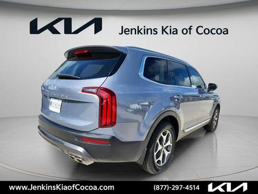 Silver 2022 Kia Telluride EX