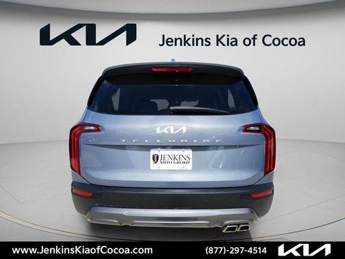 Silver 2022 Kia Telluride EX