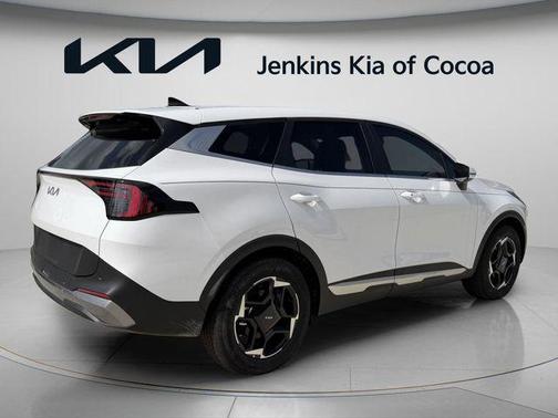 White Pearl 2026 Kia Sportage EX