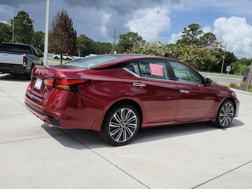Scarlet Ember 2023 Nissan Altima 2.5 SL