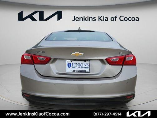 Mineral Gray Metallic 2024 Chevrolet Malibu LT