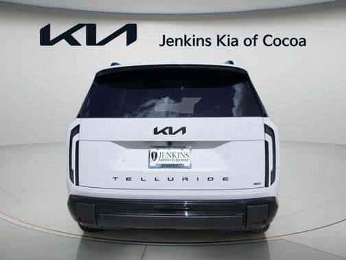 White 2027 Kia Telluride EX