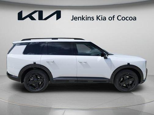 White 2027 Kia Telluride EX