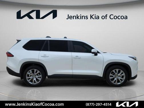 Pearl 2025 Toyota Grand Highlander LIMITED
