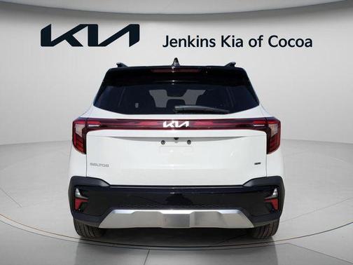 Clear White / Black Roof 2026 Kia Seltos SX
