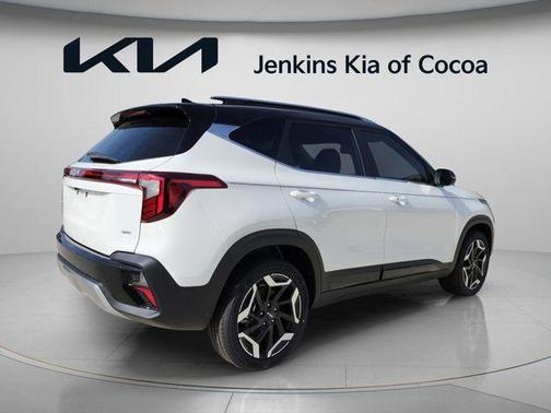 Clear White / Black Roof 2026 Kia Seltos SX