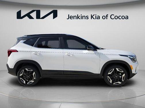 Clear White / Black Roof 2026 Kia Seltos SX