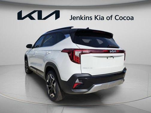 Clear White / Black Roof 2026 Kia Seltos SX
