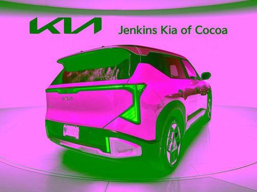 Black 2027 Kia Seltos S