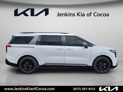 White Pearl 2026 Kia Carnival Hybrid SX